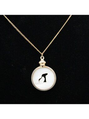 Vintage Gold Tone Kiwi Bird Shell Pendant Necklace 15"